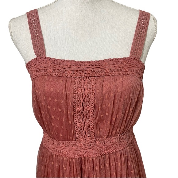 Romantic peach embroidered lace dress - Picture 4 of 4